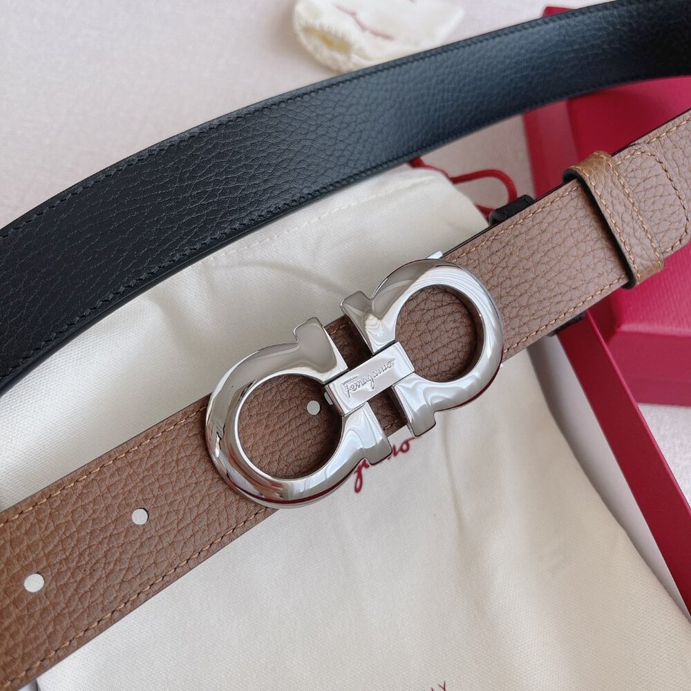 Salvatore Ferragamo Gancini Reversible High-Quality Belt - Picture 2 of 6